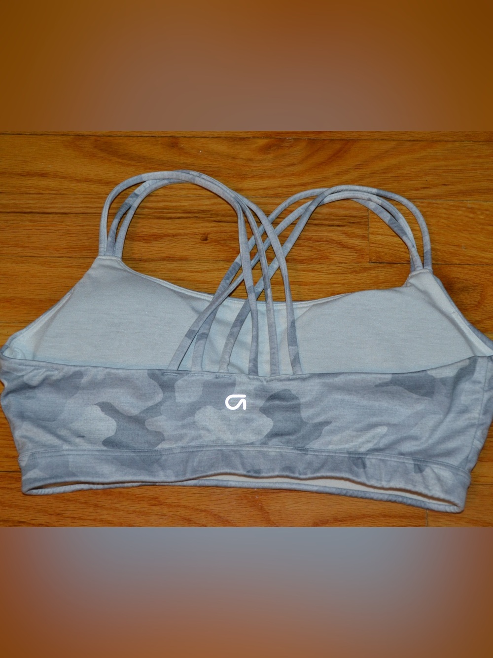 Set of two women’s GAP Fit Eclipse sports bras, size small - Picture 14 of 16